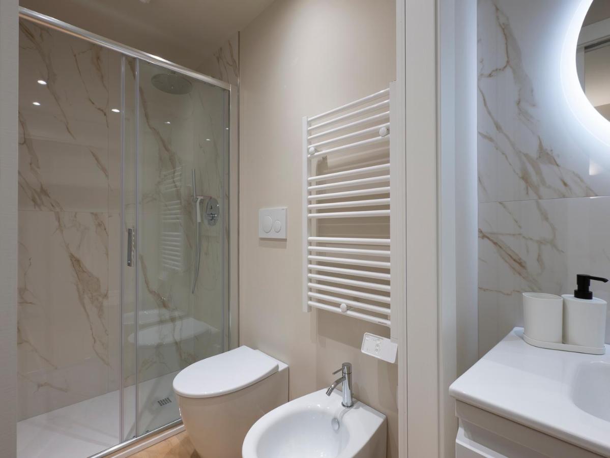 I Host Apartment - Ranzoni 1 Milan Extérieur photo